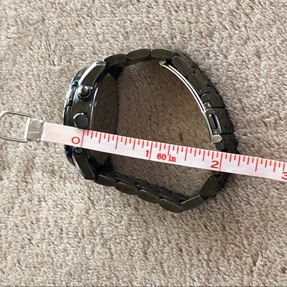 Watch: GUESS Watch, Black - NO Extra Links or Battery ๐ Bundle Me! - Picture 9 of 11